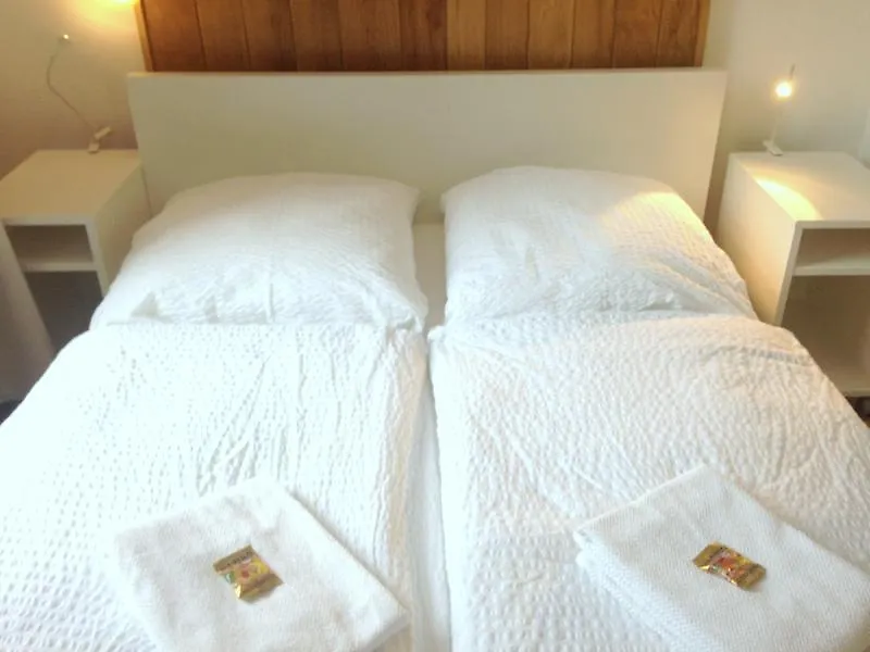 ברלין Karl Marx Hostel גרמניה